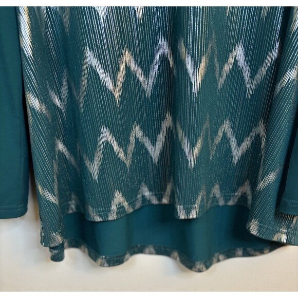 BOB MACKIE Chevron Hi-Low Knit Top Women 2X Green Tie Neck Metallic Party Blouse - Picture 11 of 12